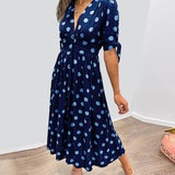 Monica™ | Tyylikäs pilkullinen mekko