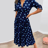 Monica™ | Tyylikäs pilkullinen mekko