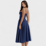 Rosalie – Tyylikäs hihaton korsettimekko
