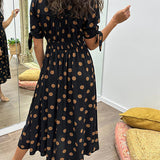 Monica™ | Tyylikäs pilkullinen mekko